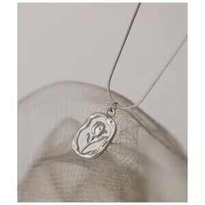 Vintage design rose - Necklace - Silver - 18"